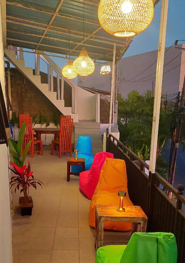 Hustay Guest House - Canggu Bagian luar foto