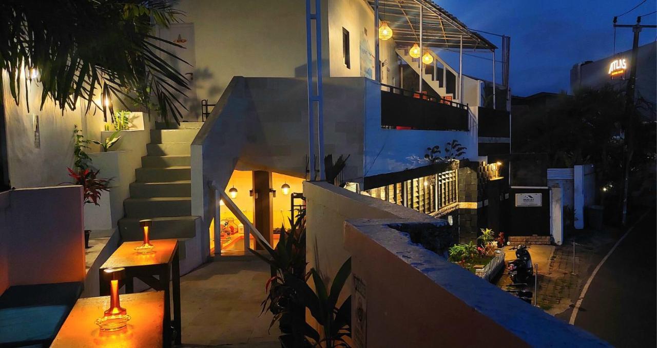 Hustay Guest House - Canggu Bagian luar foto