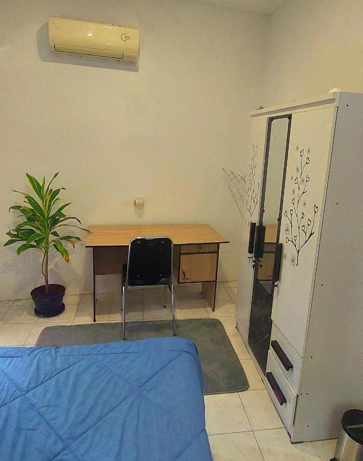 Hustay Guest House - Canggu Bagian luar foto