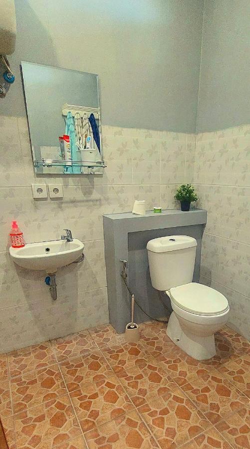 Hustay Guest House - Canggu Bagian luar foto