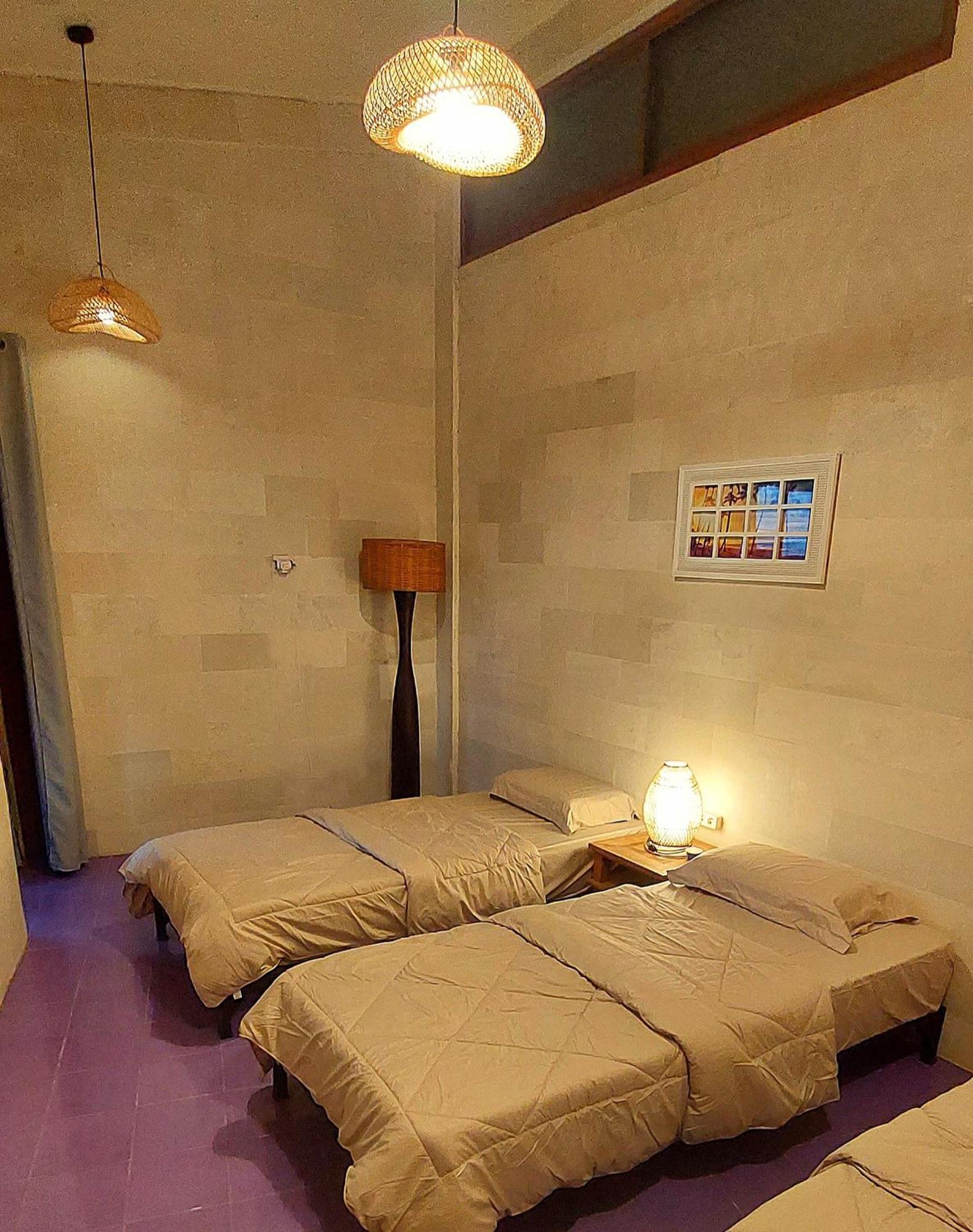 Hustay Guest House - Canggu Bagian luar foto